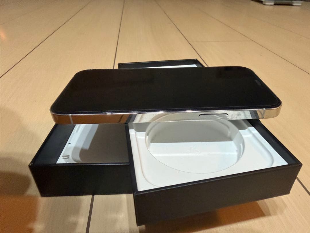 Apple iPhone 12 Pro 512 GB シルバー