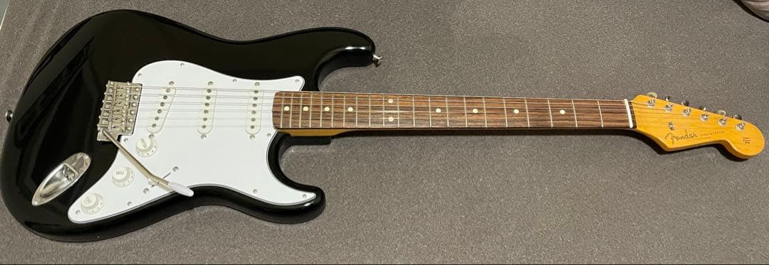 Fender Stratocaster ローズ指板　ブラック