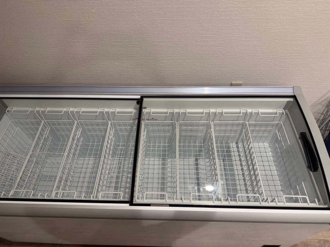 S*R様 冷凍ショーケース JCMCS-405L 冷凍庫 予備カゴ2つ付