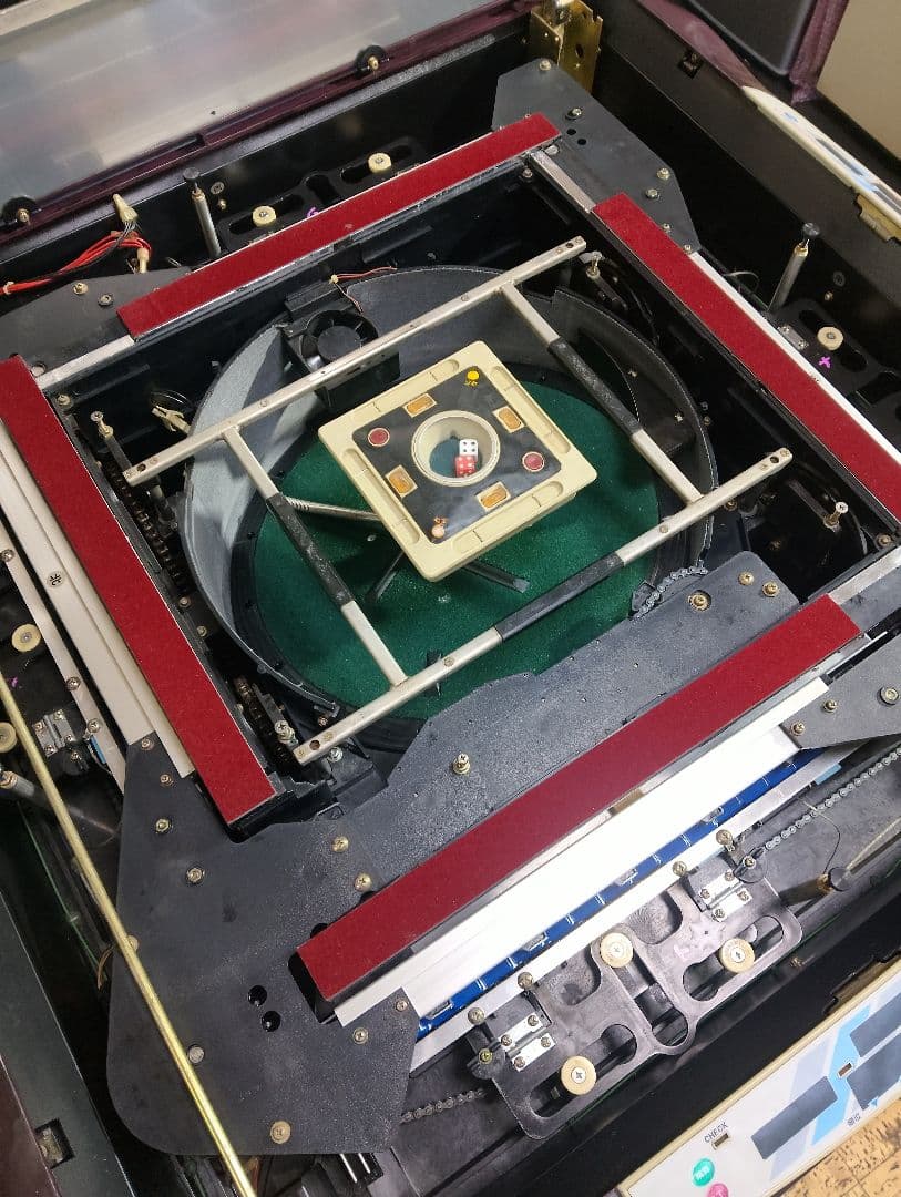 全自動麻雀卓　アモスコングバトル4枠　整備済み❗マット洗浄