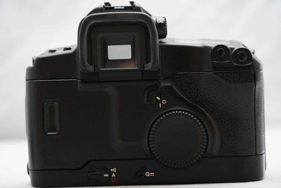 ☆通電OK☆ キャノン イオス ３ アイ コントロール　大人気フィルムカメラ