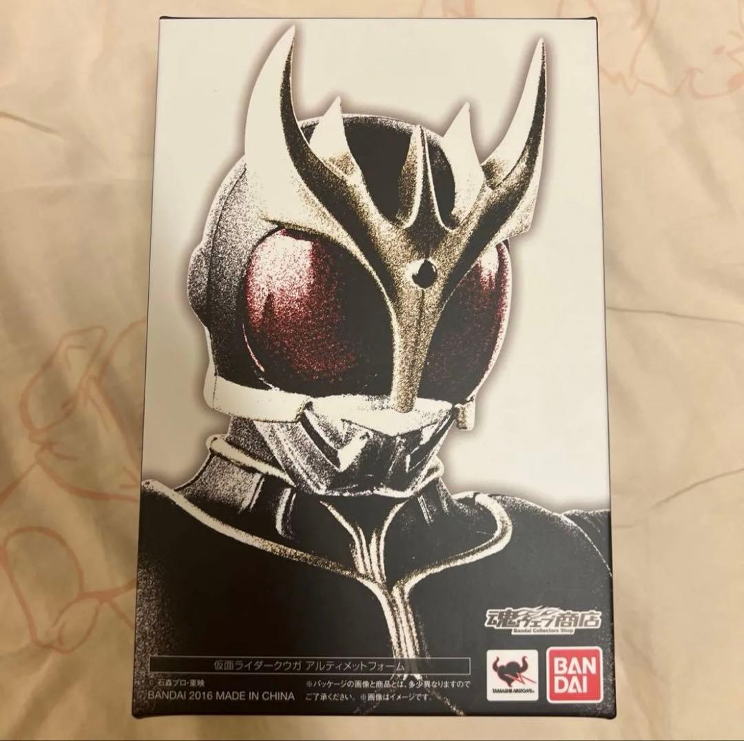真骨彫　仮面ライダークウガ　アルティメットフォーム
