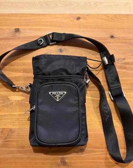 早い者勝ち！ブラック ナイロン ショルダーバッグ