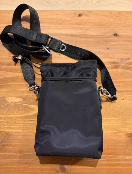 早い者勝ち！ブラック ナイロン ショルダーバッグ