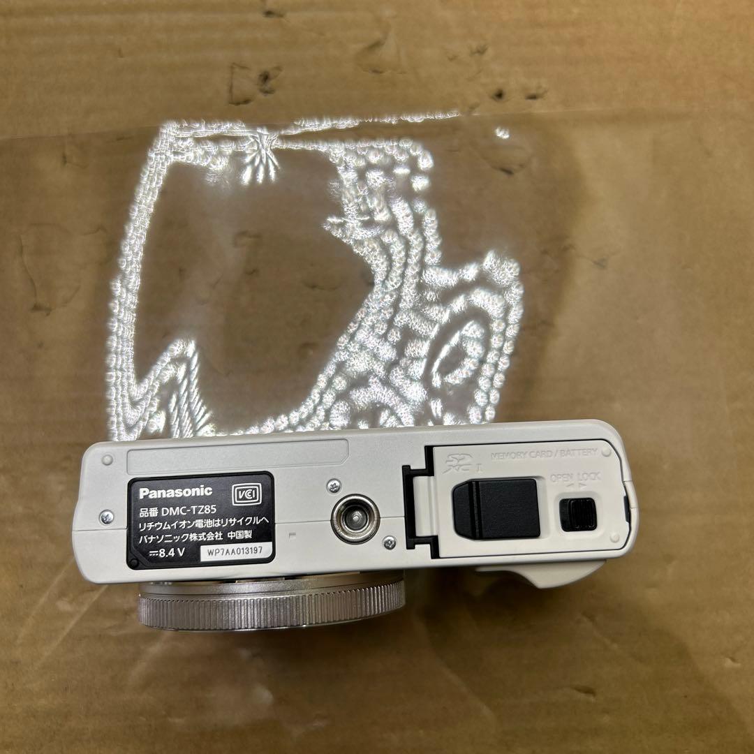 未使用　パナソニック コンパクトデジタルカメラ ルミックス TZ85 光学30倍