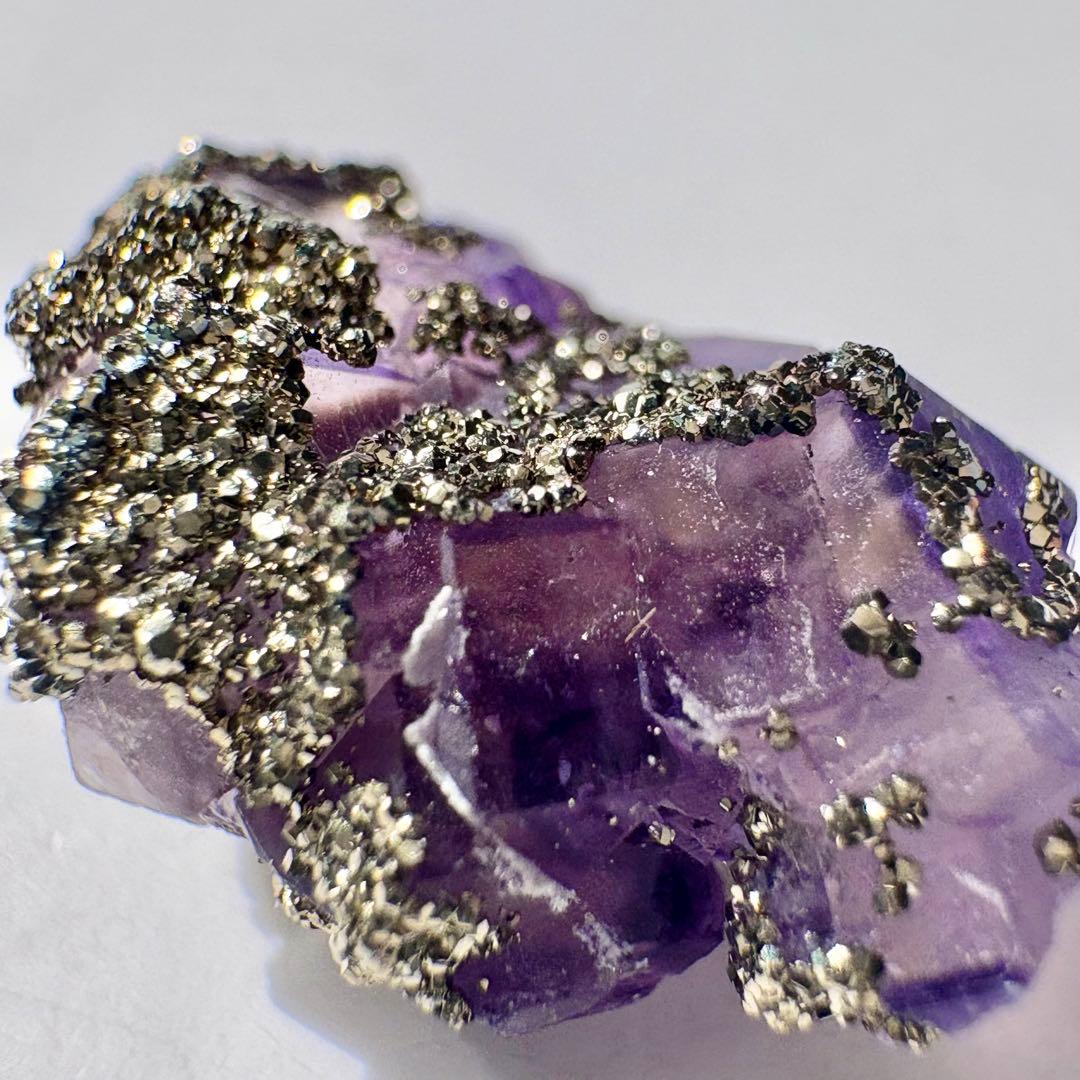 520 中国 内モンゴル産 レアタイプ フローライト&パイライト