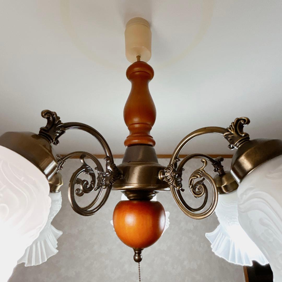 ●美品●アンティーク　フリルシェード　すずらん型　豪華5灯シャンデリア【キシマ】