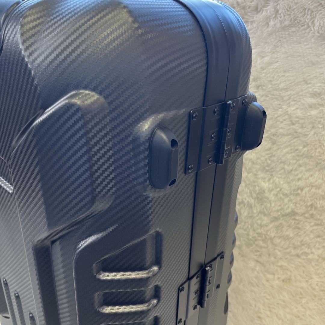 【購入者確定】PROTEX　プロッテクス　キャリーケース　4輪　特大　カーボン調