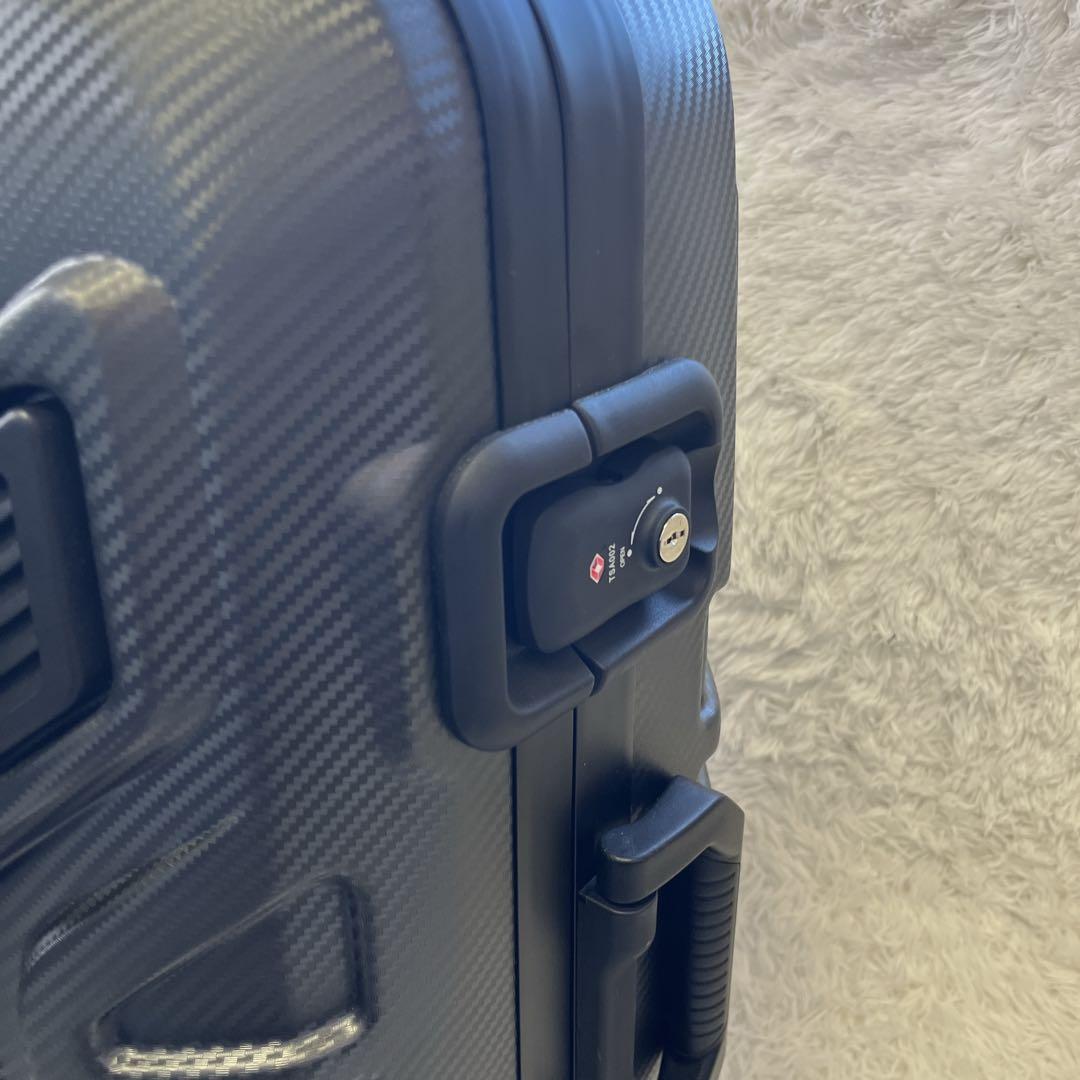 【購入者確定】PROTEX　プロッテクス　キャリーケース　4輪　特大　カーボン調