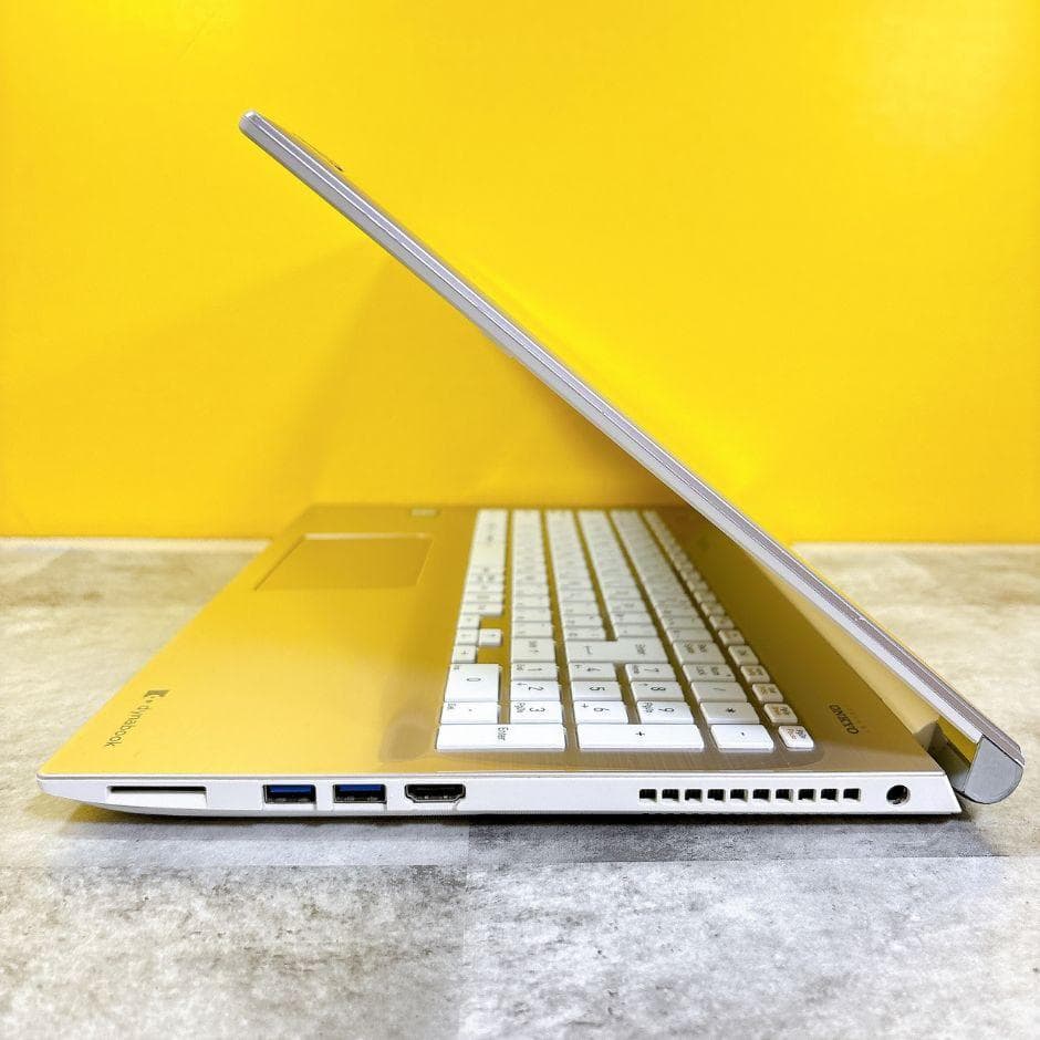 おしゃれゴールド❣快適SSD✨メモリ16GB✨Win11カメラ付 フルHD 薄型