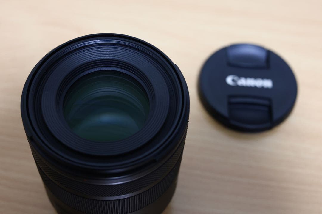 CANON RF85mm F2.0MACRO IS STMフード&フィルター付