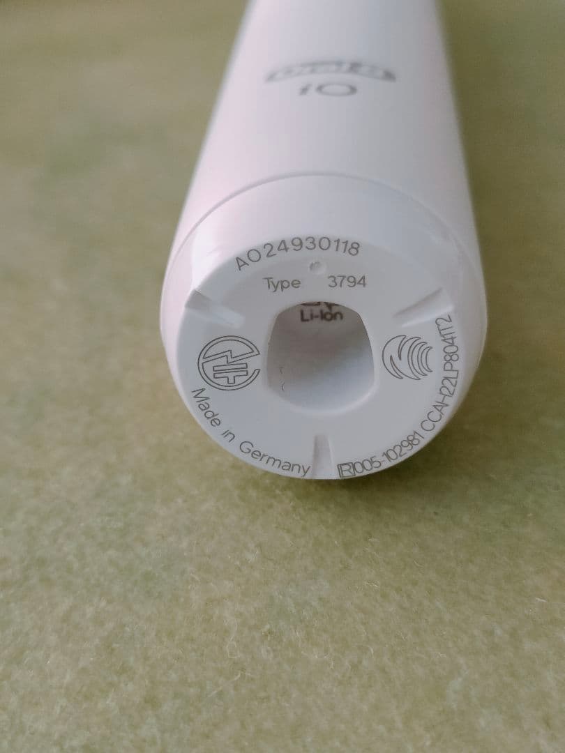 ブラウン オーラルB IO4 クリアホワイ 電動歯ブラシ 本体+替ブラシ4本