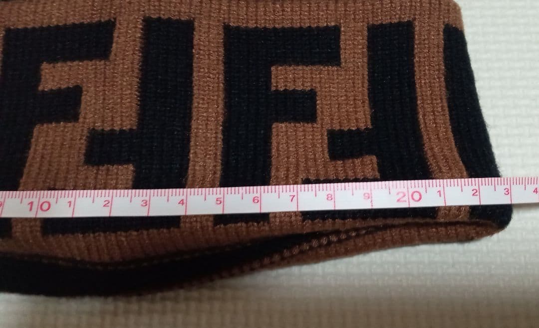 FENDI　ニット帽　ズッカ柄