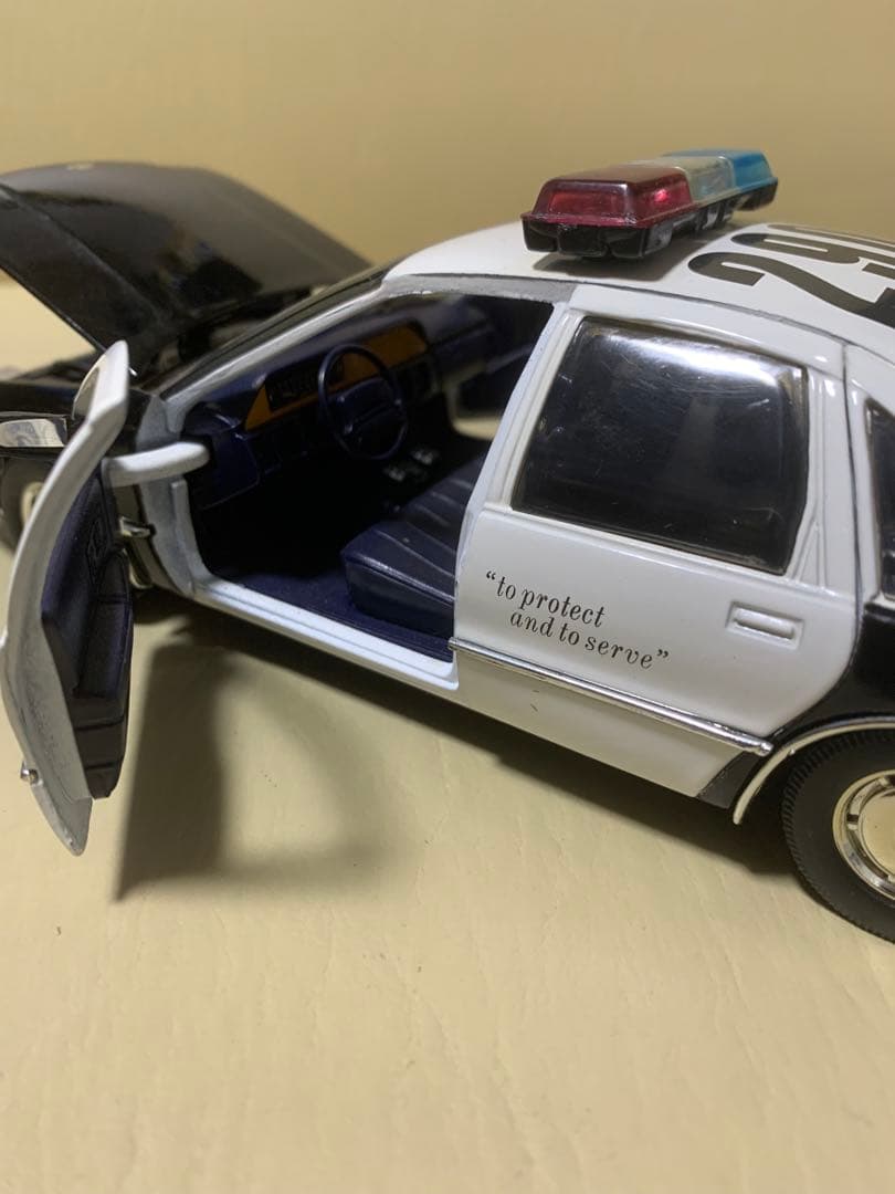 シボレーカプリス　パトカー