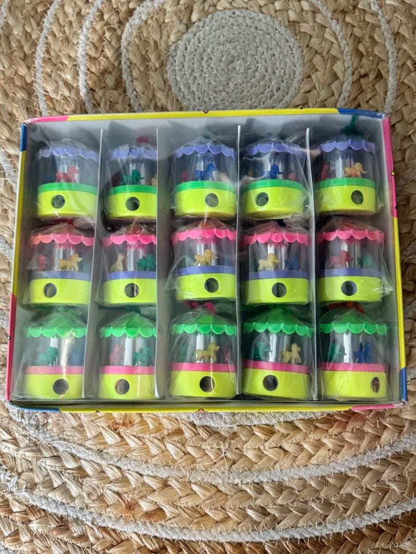 (13) レトロ メリーゴーランド 鉛筆削り KS-200 15コ入　Lemon