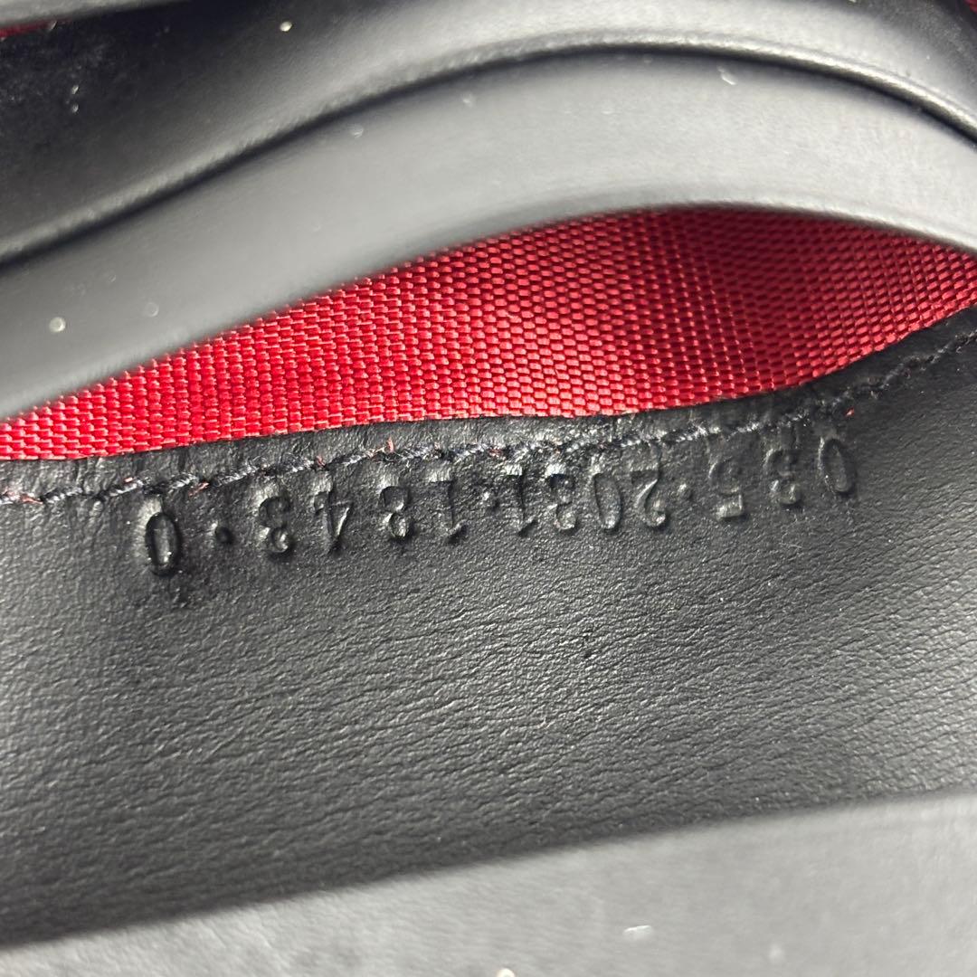 美品　GUCCI　グッチ　二つ折り財布　G金具　レザー　ブラック　レッド