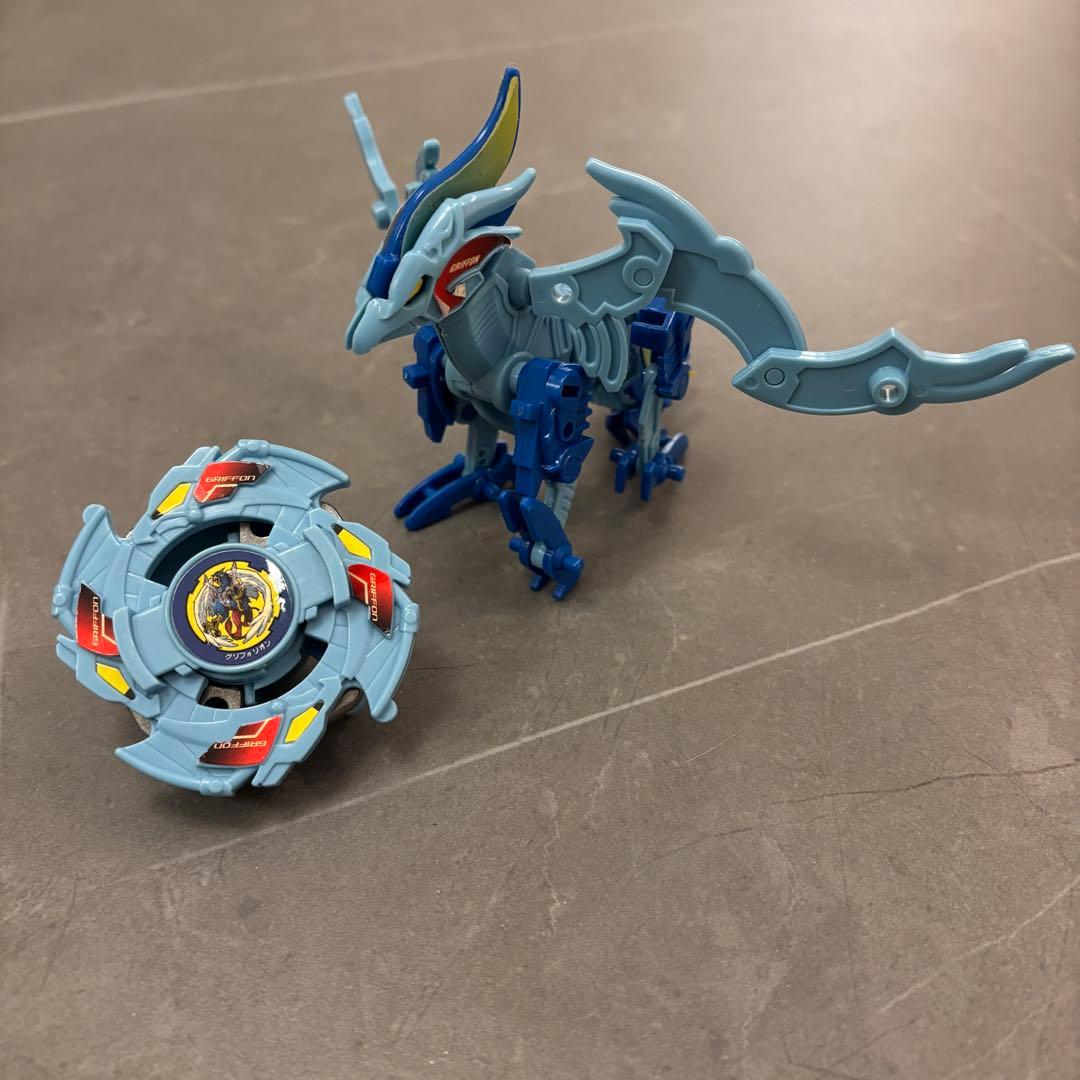 【レア品】ベイブレード フィギュア付き グリフォリオン・サラマリオン