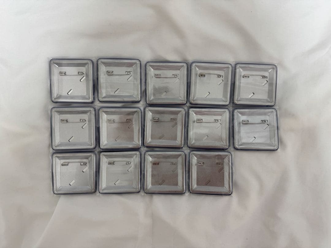 朱桜司 TRIP スクエア缶バッジ