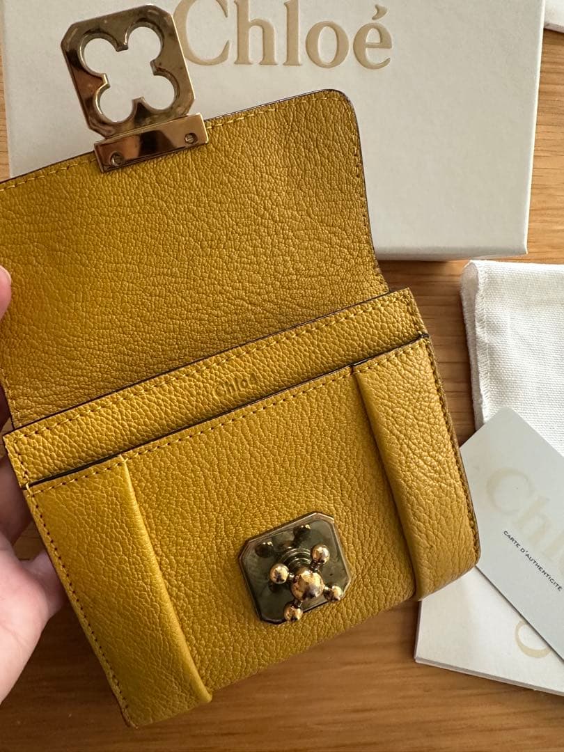 Chloé イエロー 二つ折り財布