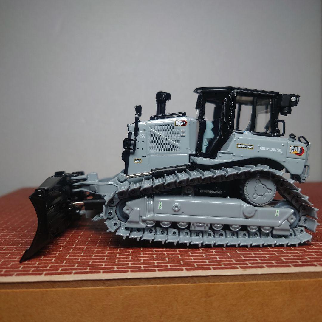 CAT D6 XE LGP 100周年限定カラー(1/50)グレー キャタピラー