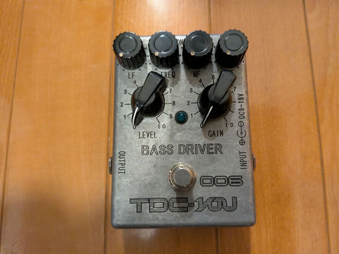 TDC-YOU BASS D エフェクター