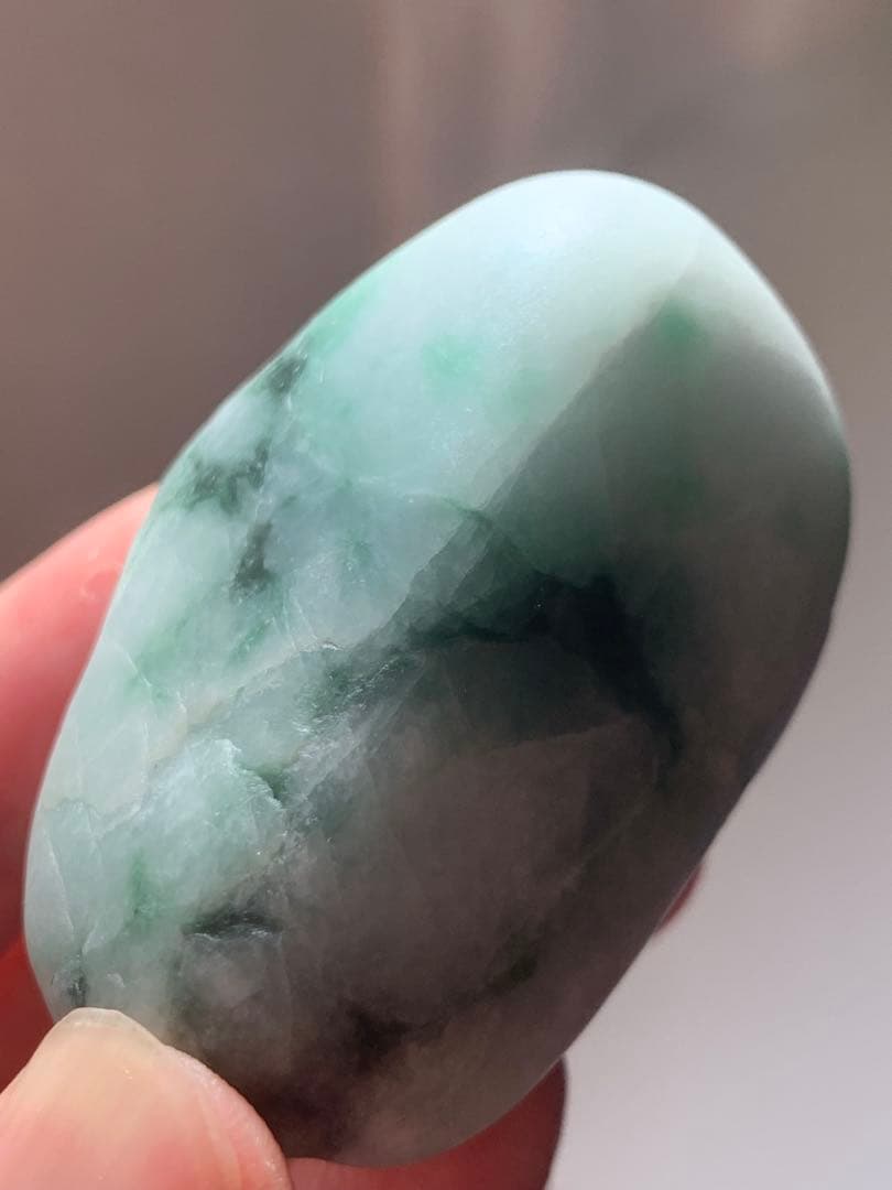 糸魚川ひすい極上海石　67g 翡翠　鉱物標本　コン沢　水石　根付　糸魚川翡翠