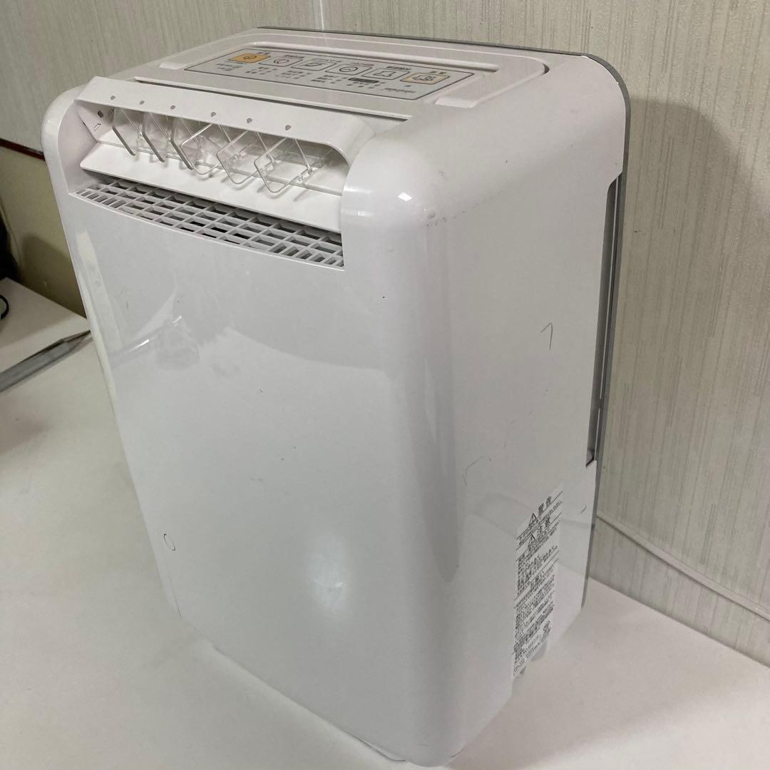 衣類乾燥除湿機 トヨトミ TD-ZBS80N 2023年製