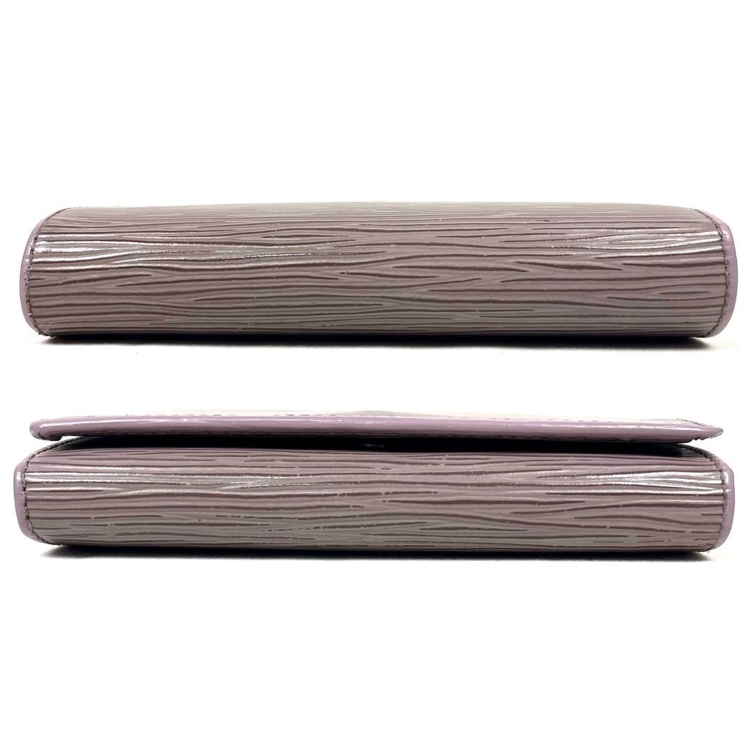 ルイヴィトン　折り財布　エピ　ポルトモネビエトレゾール　Ｌ字ファスナー　レザー