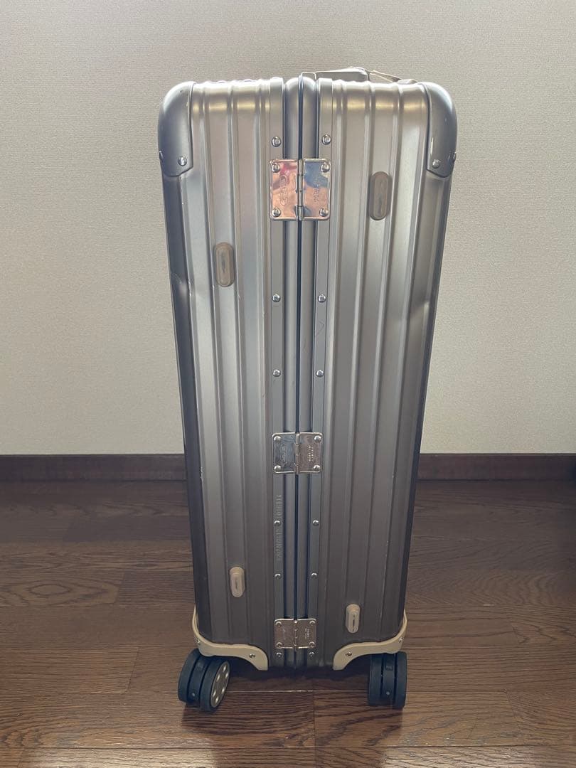 希少！　リモワ　トパーズ　４輪　スーツケース　64Ｌ