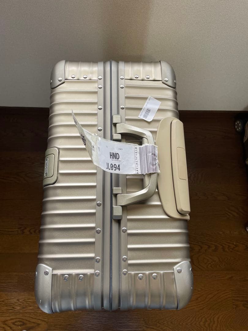 希少！　リモワ　トパーズ　４輪　スーツケース　64Ｌ