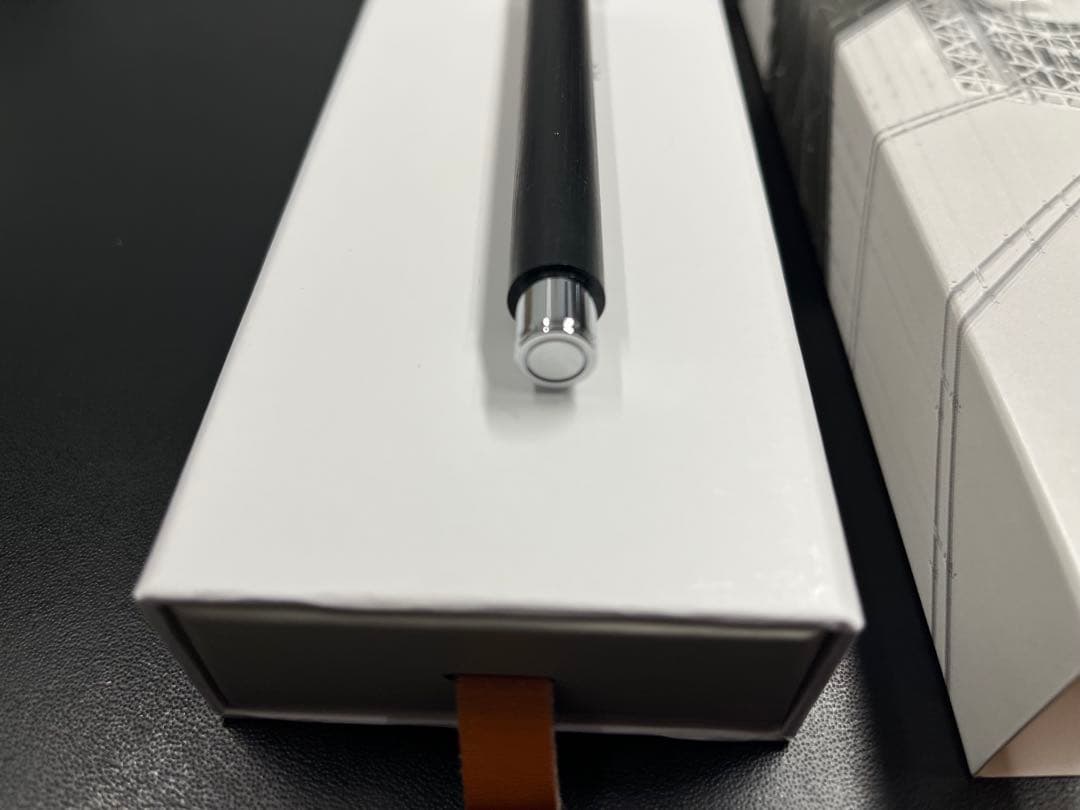 【超美品】ファーバーカステル　万年筆　アンビション　レジン　EF