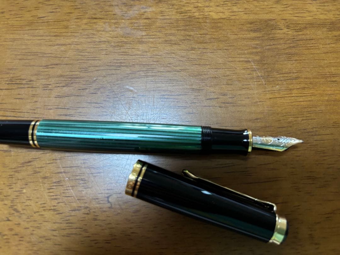 ある　ペリカン万年筆　M600 緑縞