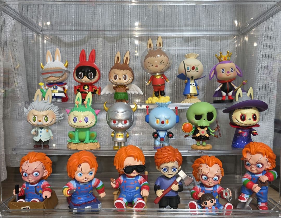 チャッキー フィギュア　ラブブ　スペースアドベンチャーズ