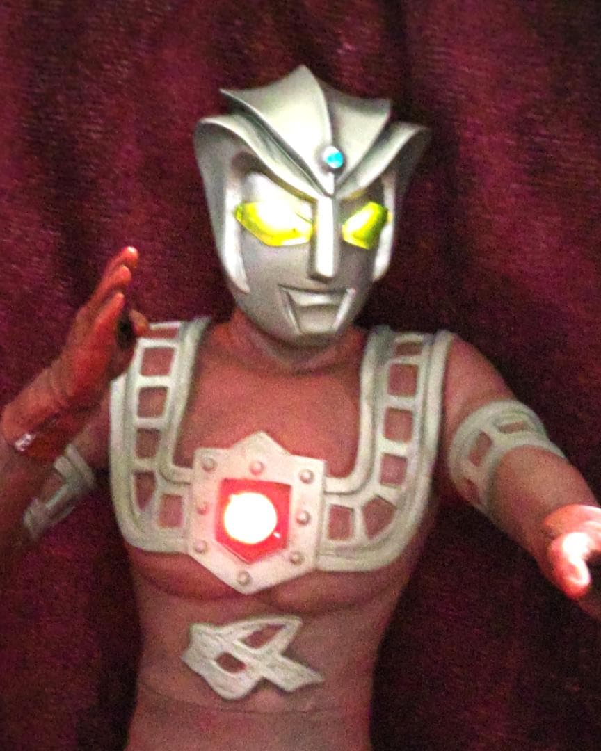 CCP アストラ 発光ギミック付 ツブラヤストア限定 劇中Ｖｅｒ　ウルトラマン