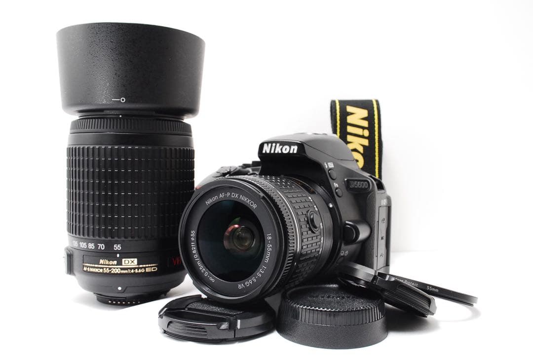 【WiFi搭載】美品 Nikon D5600 ダブルズーム 付属品充実 初心者