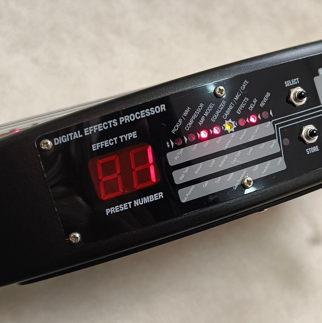 【美品】DIGI-ZO Hyper MB マルチエフェクター内蔵　　ケース付