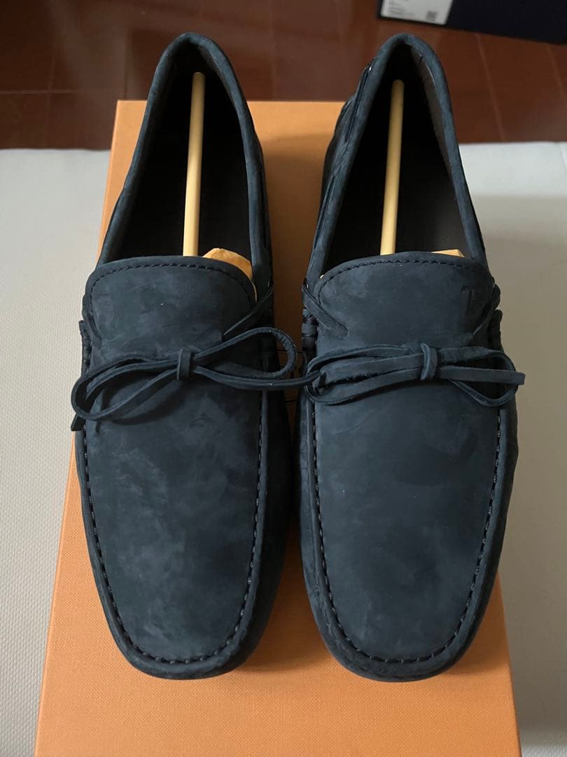 新品未使用　tod's トッズ ドライビングシューズ ネイビー　5.5