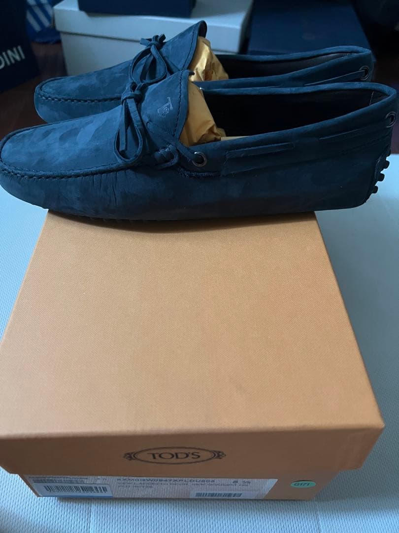 新品未使用　tod's トッズ ドライビングシューズ ネイビー　5.5