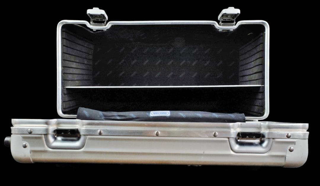 リモワ 950.51 トパーズ 2輪 縦型 パイロットケース 42L