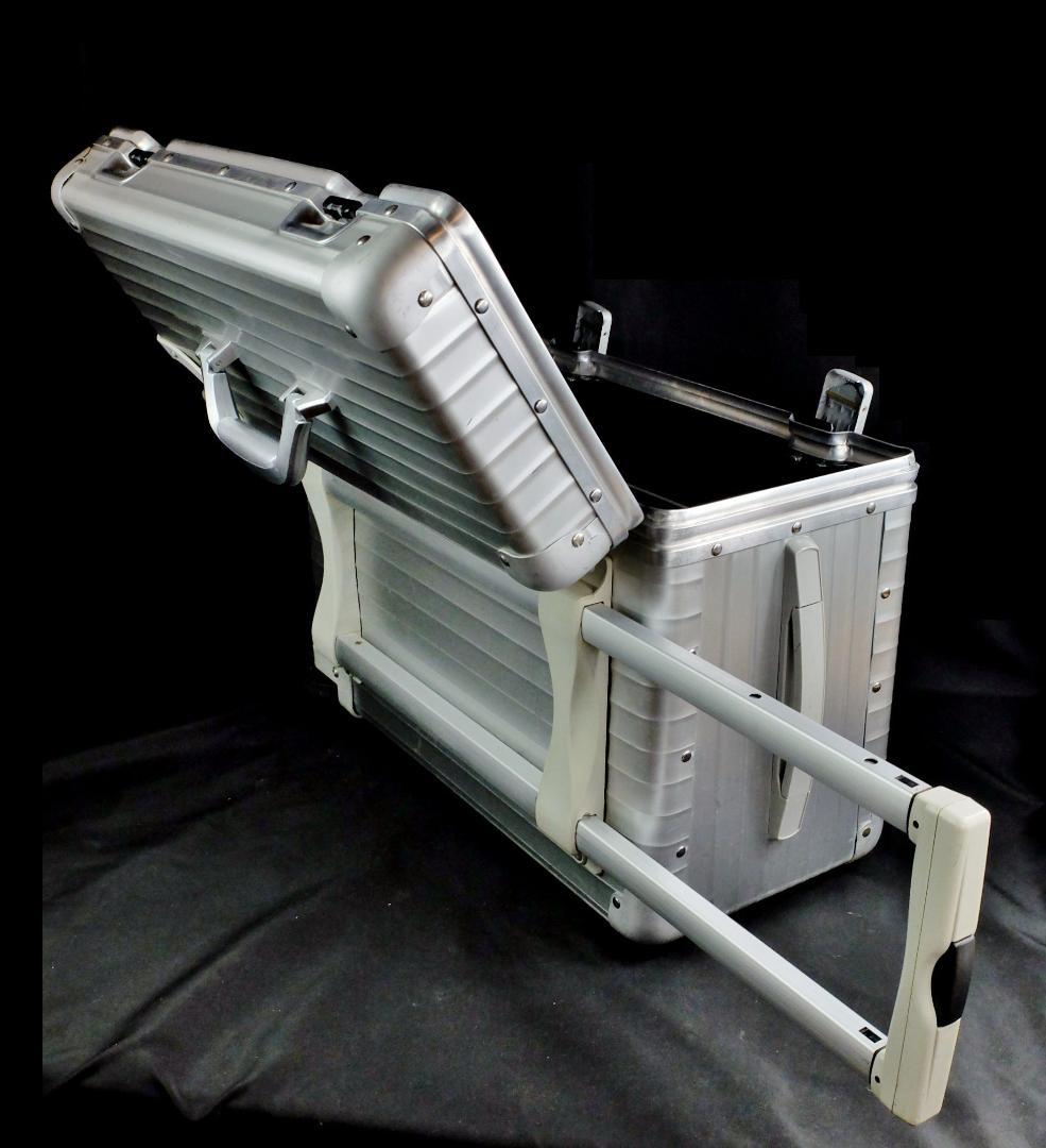 リモワ 950.51 トパーズ 2輪 縦型 パイロットケース 42L