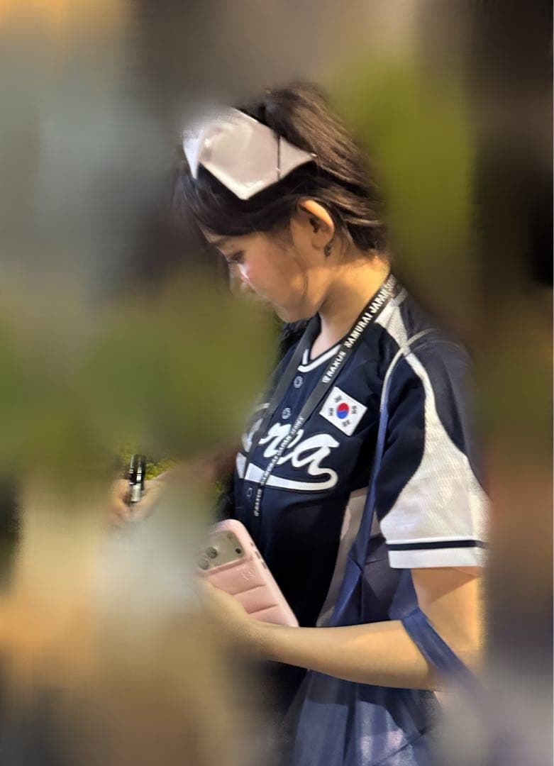 韓国代表 チアリーダー イ・ジュウン 李珠珉 直筆サイン写真！侍ジャパン