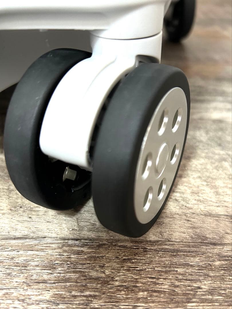 新品未使用　Mercedes-Benz オリジナルアルミスーツケース