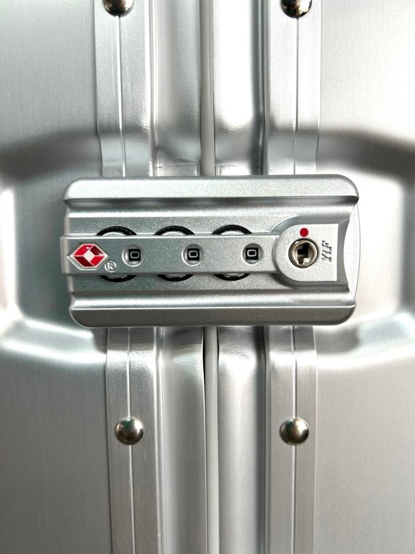 新品未使用　Mercedes-Benz オリジナルアルミスーツケース