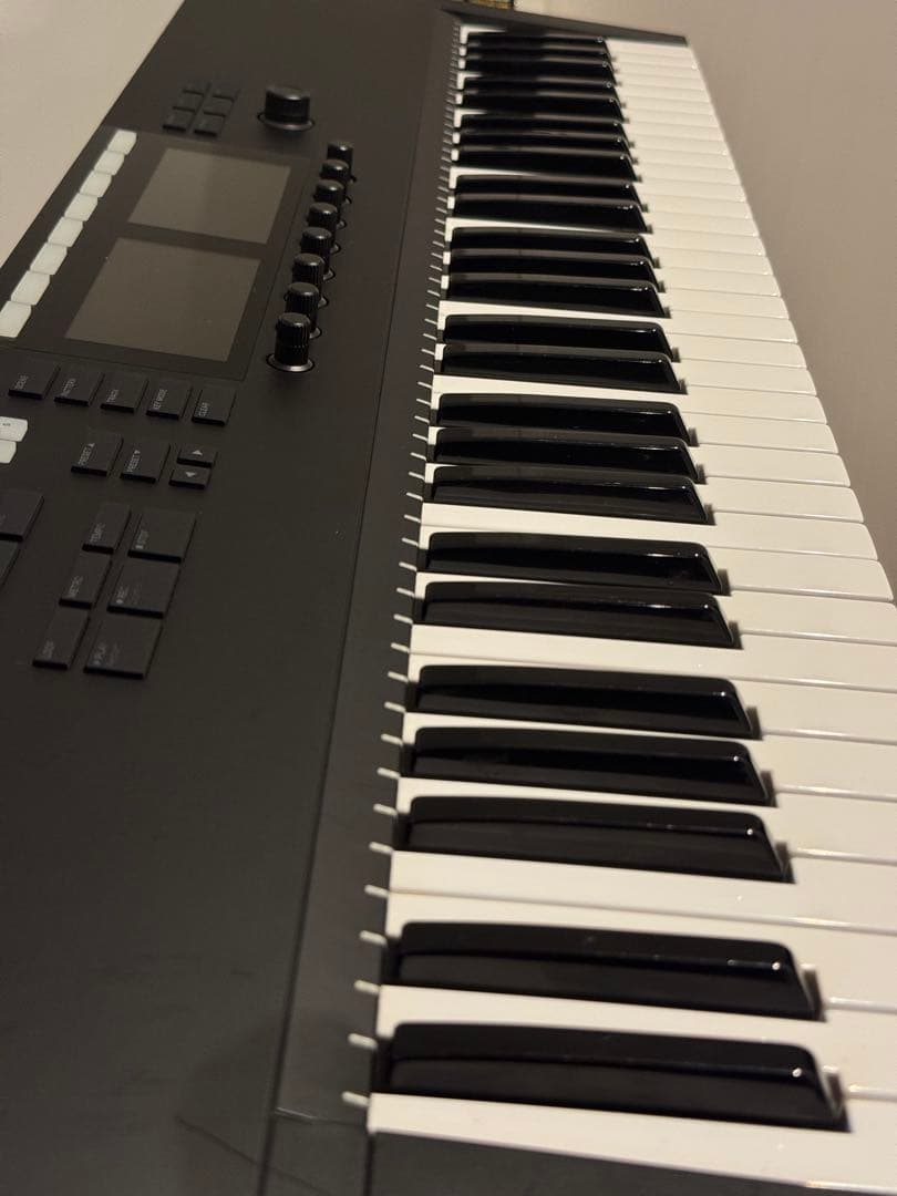 DTM・DAW KOMPLETE KONTROL S61 MK2