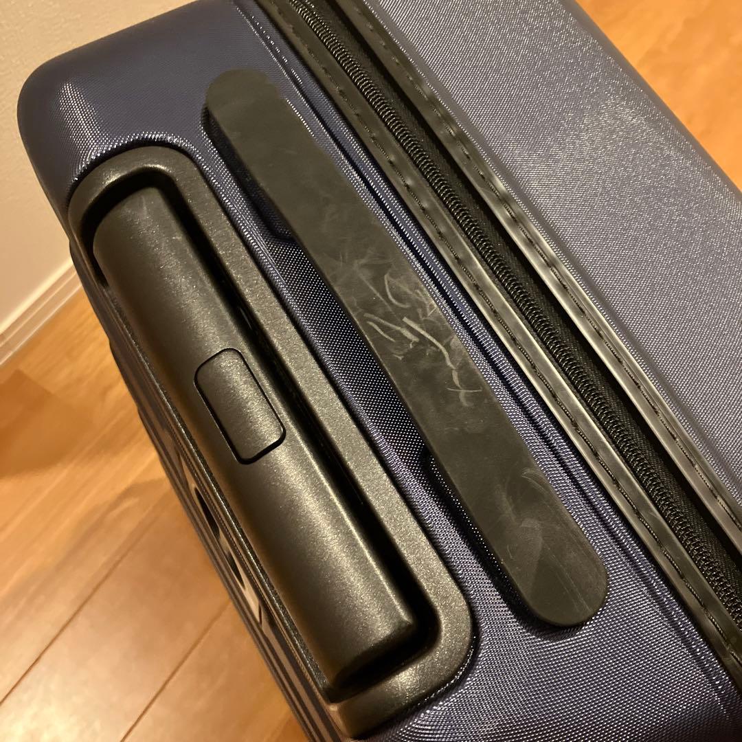無印良品　36Ｌ　キャリーケース　紺色　機内持込可