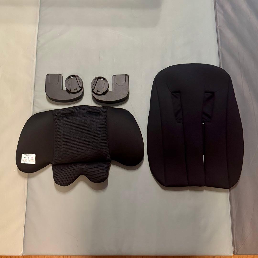 cybex 【クラウドT i−size & ベースT】付属品多数