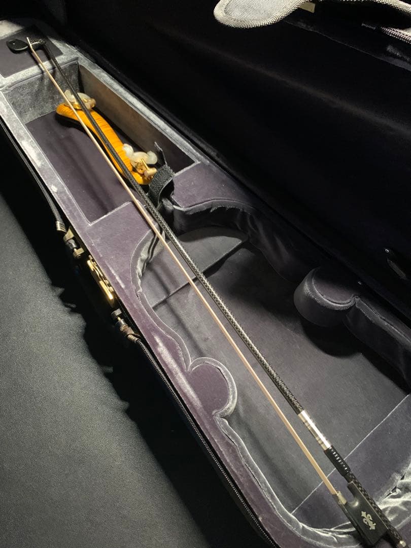 【とし】4/4 ヴァイオリン　Stradivariusラベル