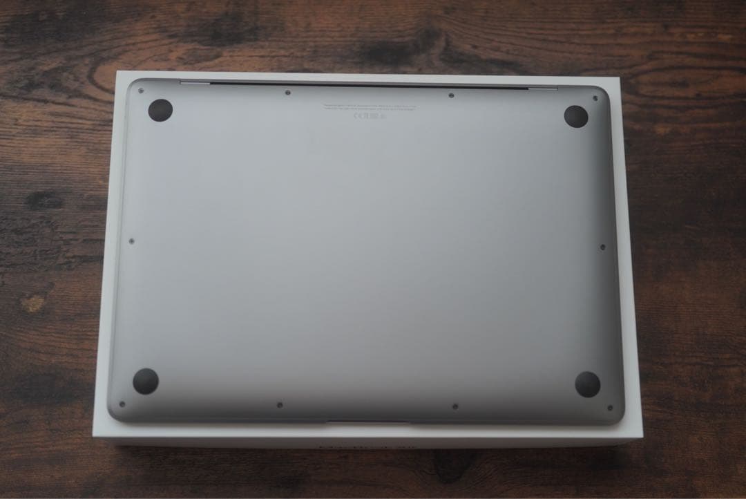 【美品】 Apple MacBook Air M1 16GB 1TB ケース付き