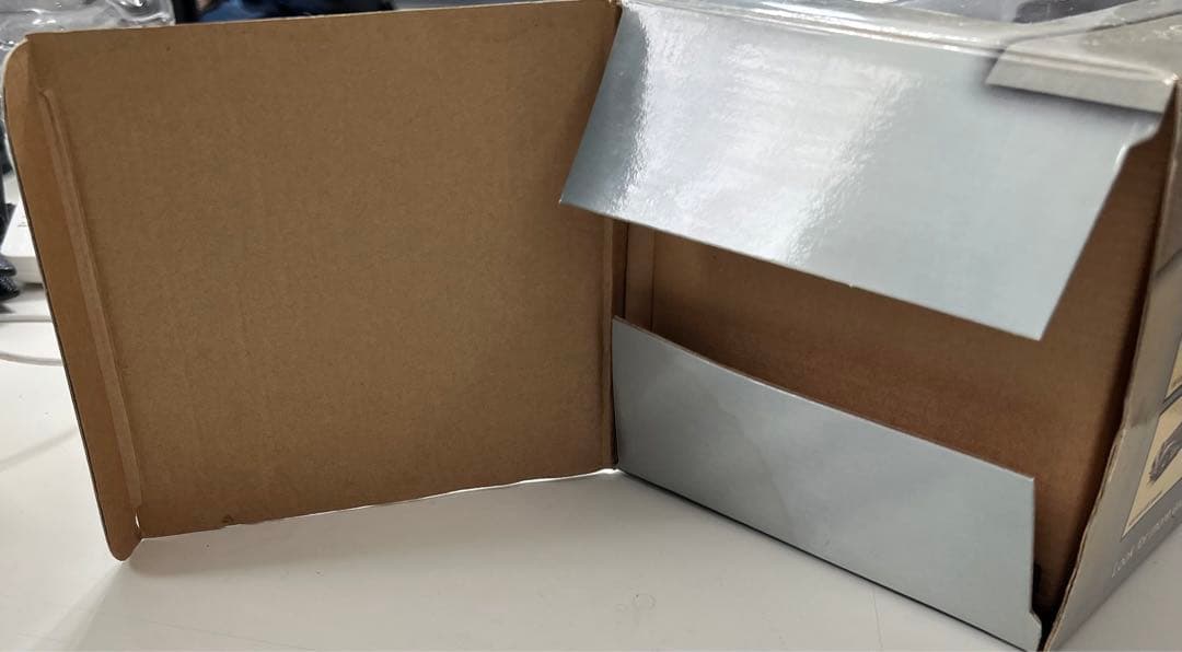 ミニカー Sun Star 1939 HORCH 855 ROADSTER 1:18