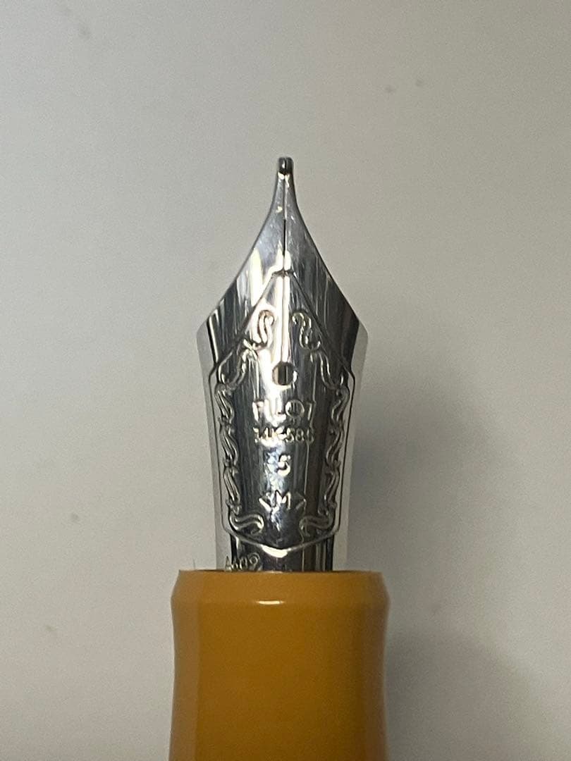 PILOT パイロット　カスタム74　ディープイエロー　伊東屋限定　M-nib